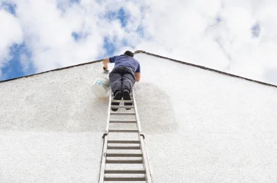 Peinture extérieure à Commer — façades et ravalement